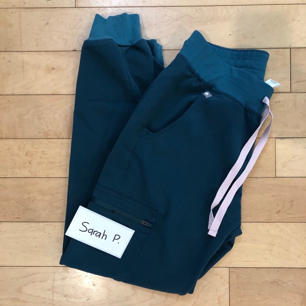 Figs Caribbean Blue Zamora